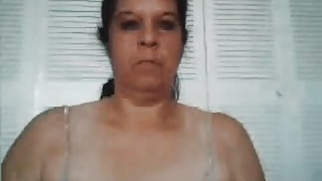 Lei video pornostar gratis brucia un mestiere e ha deciso di aiutare se stessi e rilassarsi