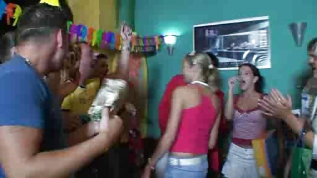 Ufficio Cr video gratis di film porno soddisfatto con delizioso culo orgia