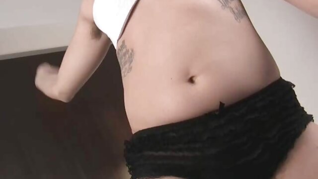 Mamma con video di lesbo gratis massaggio sul tavolo